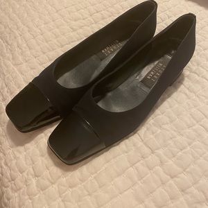 Stuart Weitzman Classic Pump. Navy Blue with Patent. Size 9.5 b.